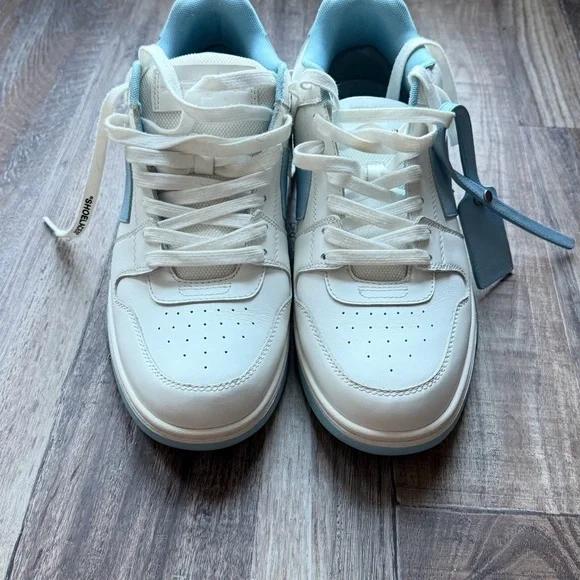 Off white ooo